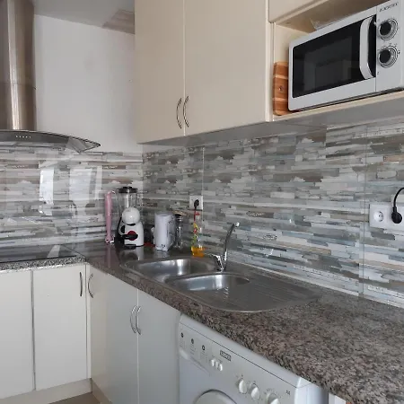 Impeccable 2-bed House In Tatil Evi Viana do Castelo