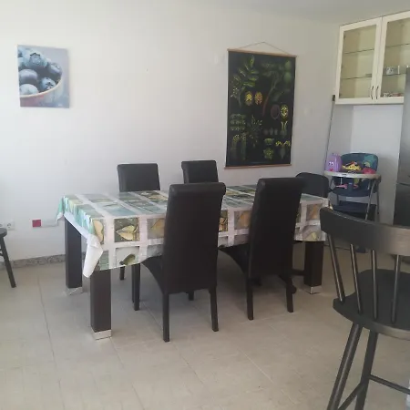 Impeccable 2-bed House In Holiday home