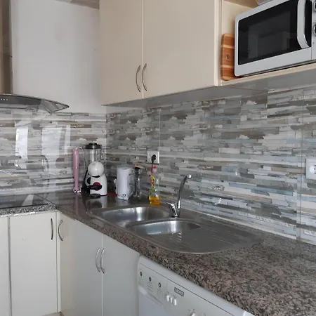 Vakantiehuis 2-bed House - Garden Parking Pets *