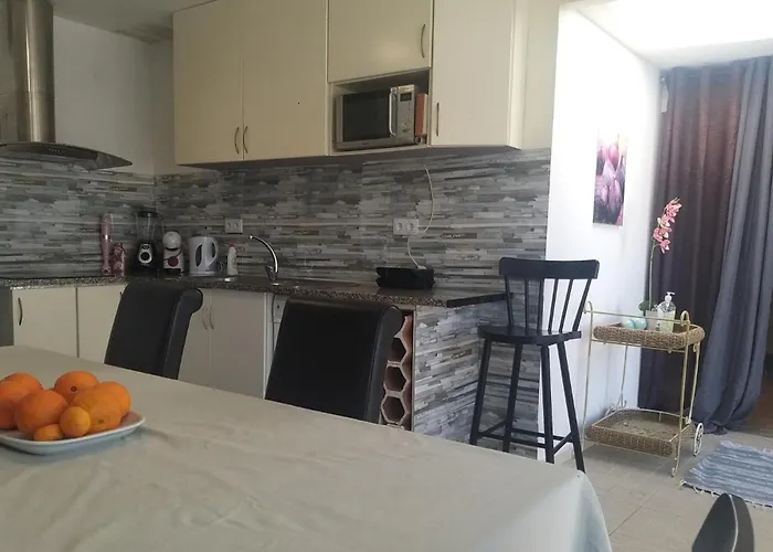 2-bed House - Garden Parking Pets